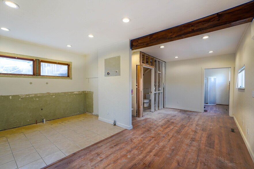 More Photos Of 428 1st Ave W, Kalispell Office For Sale