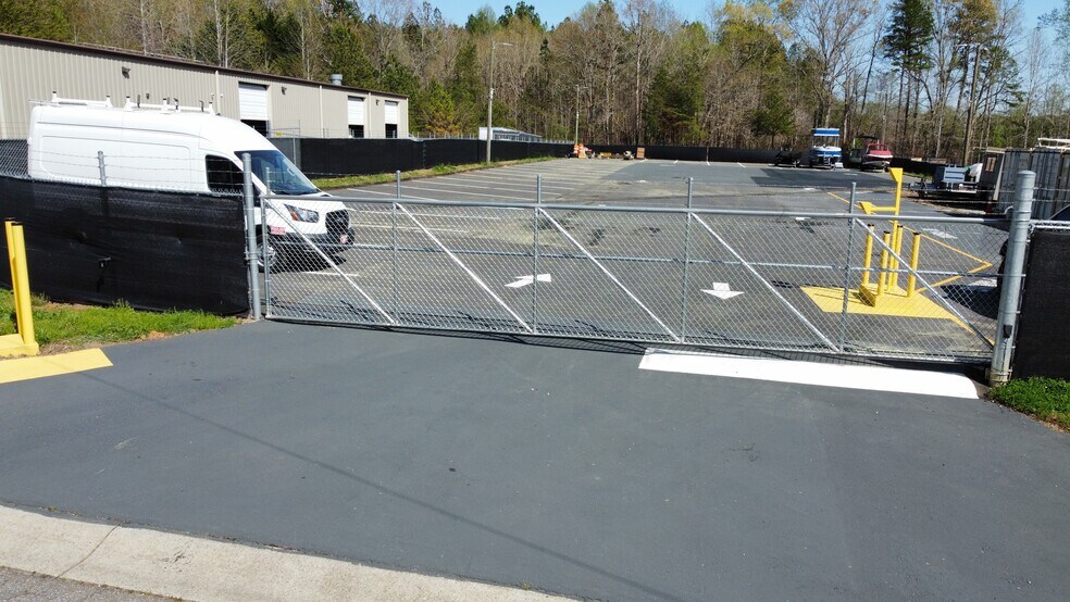 More Photos Of 3432 Denver Dr, Denver Land For Lease