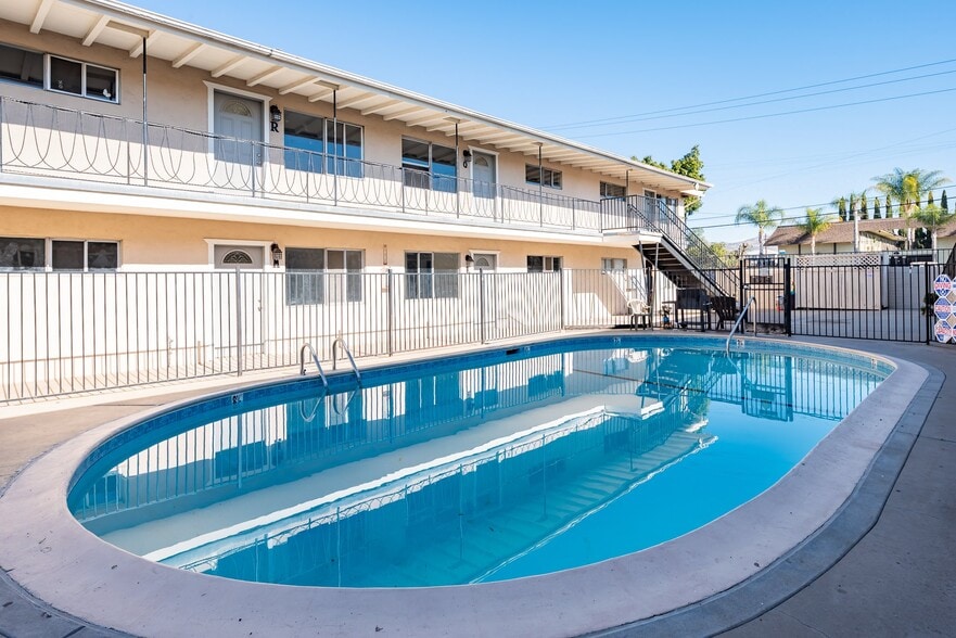 More Photos Of 532 N 1st St, El Cajon Apartments For Sale