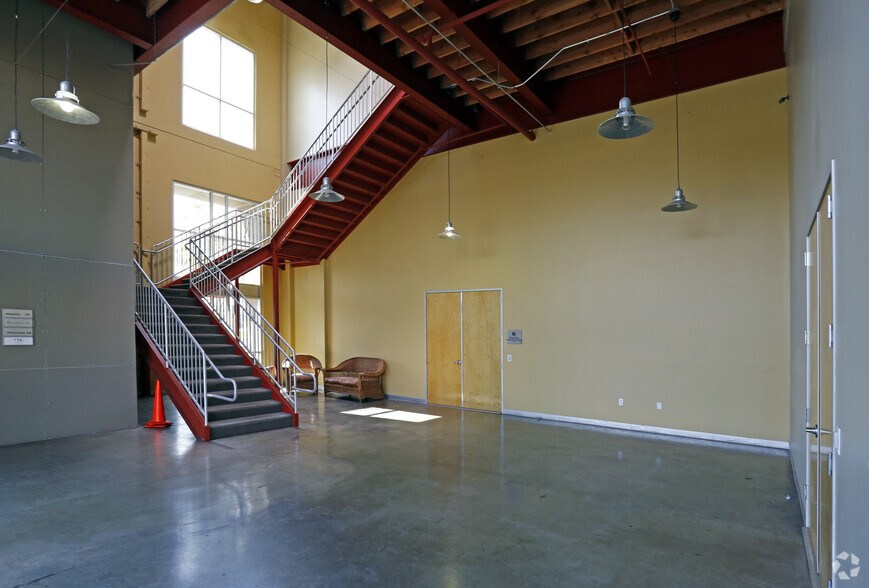 More Photos Of 3191 Red Hill Ave, Costa Mesa Office For Lease