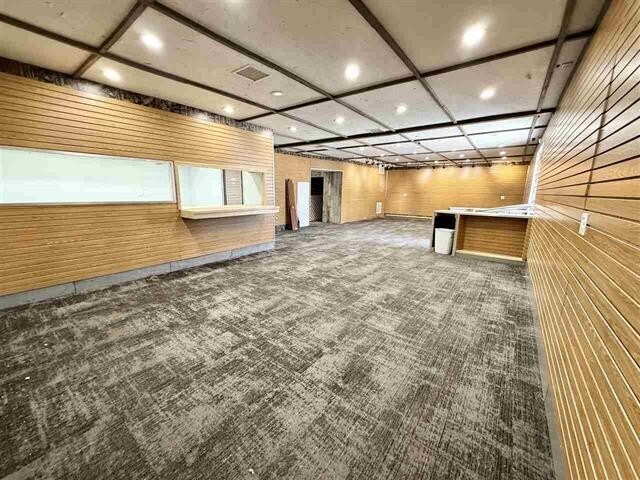 More Photos Of 515 W Doolin Ave, Blackwell Storefront Retail Residential For Sale