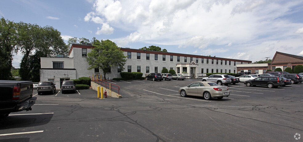 More Photos Of 200 Sutton St, North Andover Medical For Lease