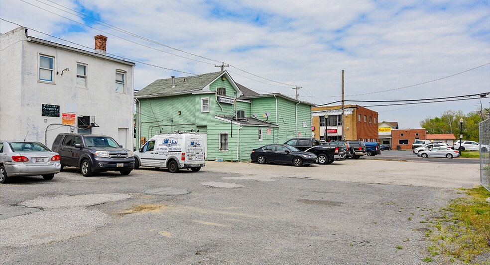 More Photos Of 100-102 S Washington Blvd, Laurel Freestanding For Sale