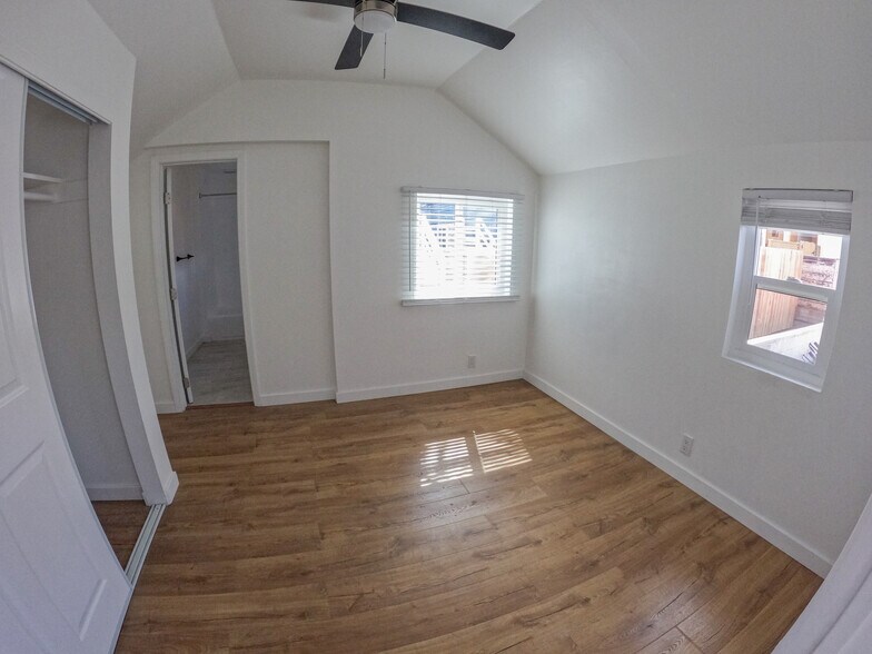 More Photos Of 5050-5054 Brighton Ave, San Diego Apartments For Sale
