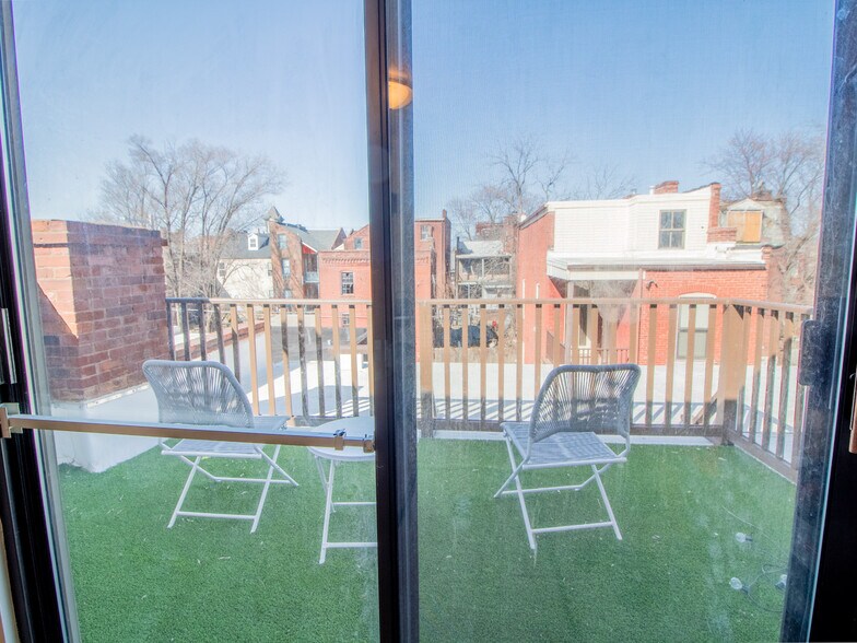 More Photos Of 1911 S 11th St, Saint Louis Apartments For Sale