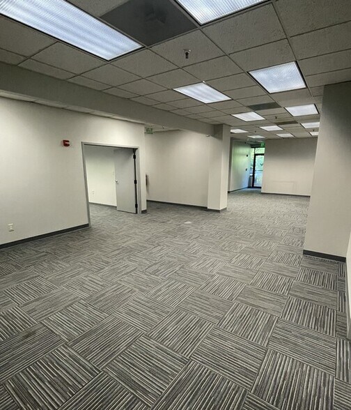More Photos Of 2000 Lake Park Dr SE, Smyrna Office For Lease