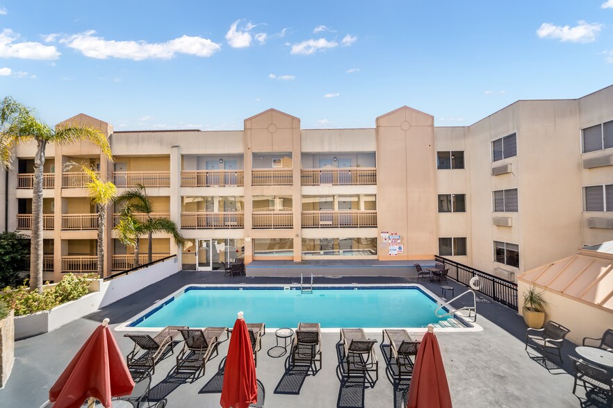 More Photos Of 5250 W El Segundo Blvd, Hawthorne Hotel For Sale