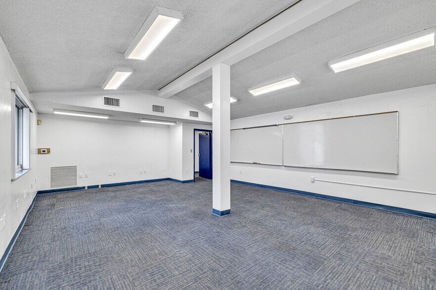 More Photos Of , Fort Lauderdale Office For Sale