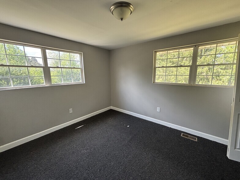 More Photos Of 15488 Mount Calvert Rd, Upper Marlboro Apartments For Sale