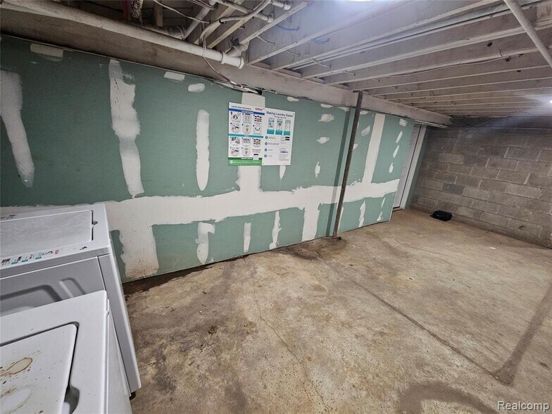 More Photos Of 14801 Joy Rd, Detroit Apartments For Sale
