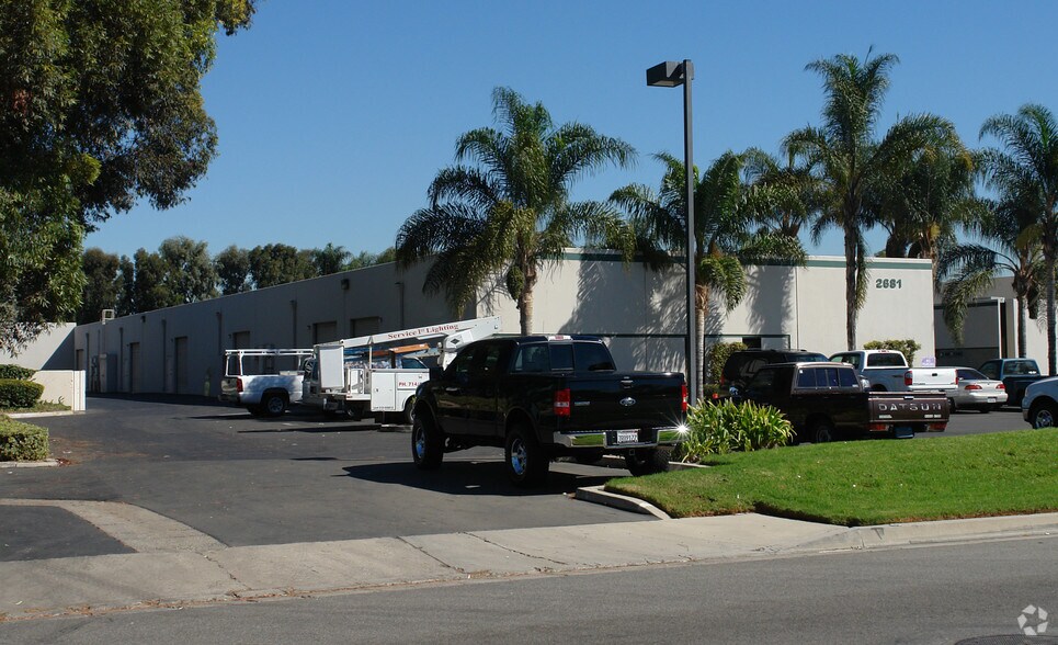 More Photos Of 2681 Dow Ave, Tustin Manufacturing For Lease