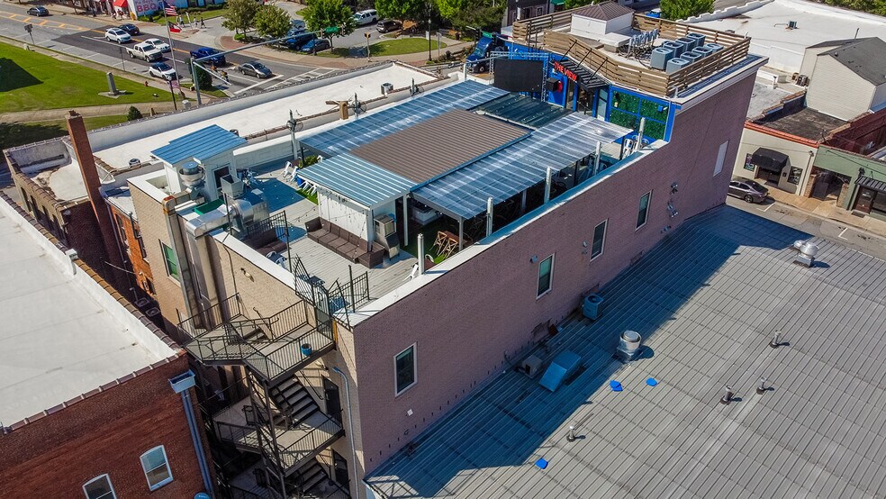 More Photos Of 21 E Athens St, Winder General Retail For Sale