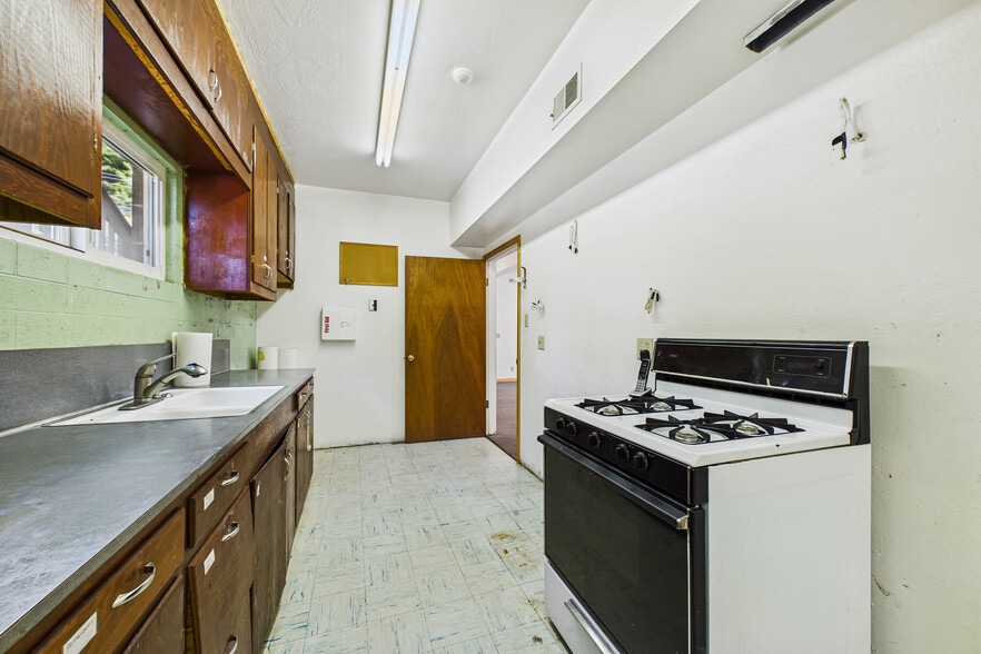 More Photos Of 555 Bayside Rd, Arcata Religious Facility For Sale