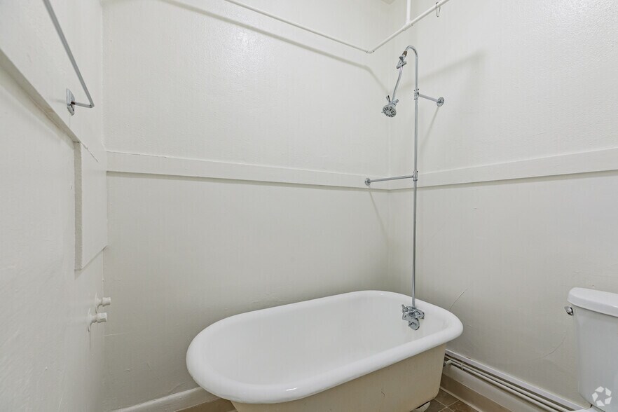 More Photos Of 630 W Washington St, San Diego Apartments For Sale