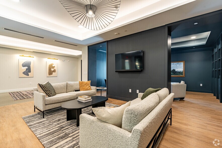 More Photos Of 289 Walk Hill St, Roslindale Apartments For Sale