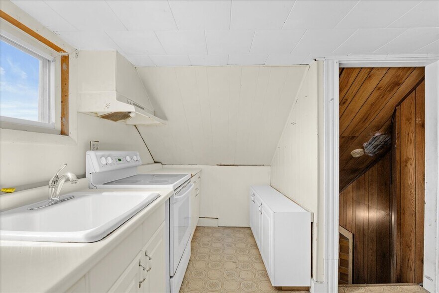 More Photos Of 73 Southgate St, Worcester General Retail For Sale