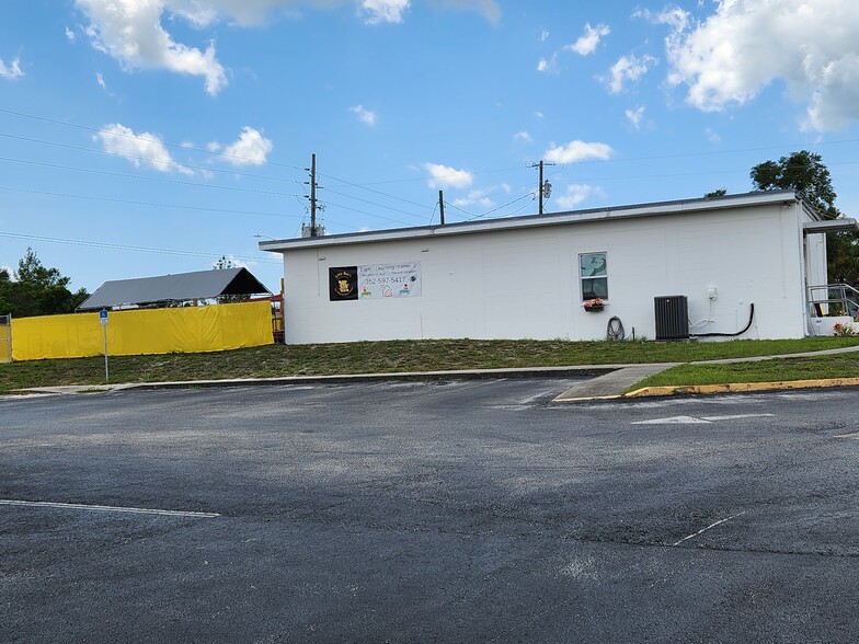 More Photos Of 8415 Cortez Blvd, Weeki Wachee Self Storage For Sale