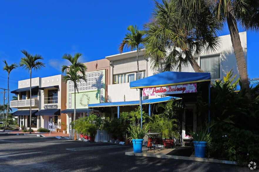 More Photos Of 800 Palm Trl, Delray Beach Office For Sale