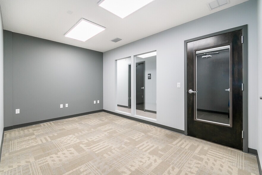 More Photos Of 3558 Masters Rd, Jacksonville Warehouse For Lease