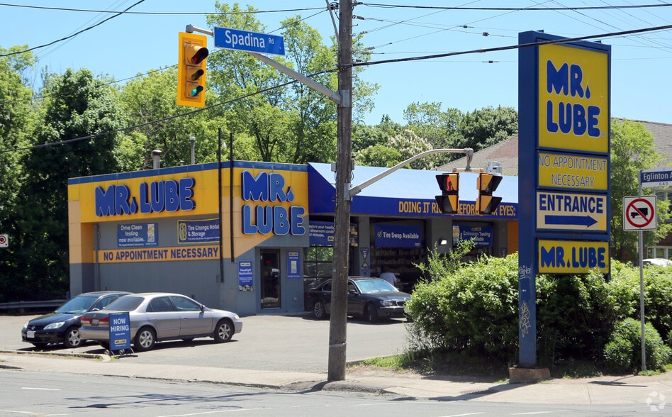More Photos Of 793 Spadina Rd, Toronto Auto Repair For Sale