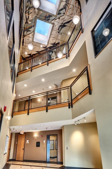 More Photos Of 8196 SW Hall Blvd, Beaverton Office For Lease