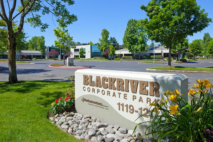 More Photos Of 1119 SW 7th St, Renton Office For Sale