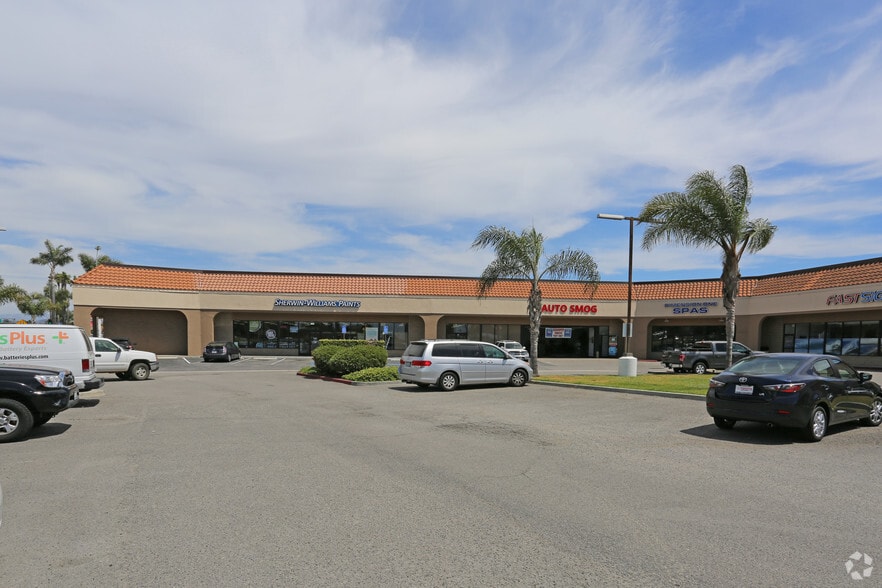 More Photos Of 2070 Hacienda Dr, Vista General Retail For Lease