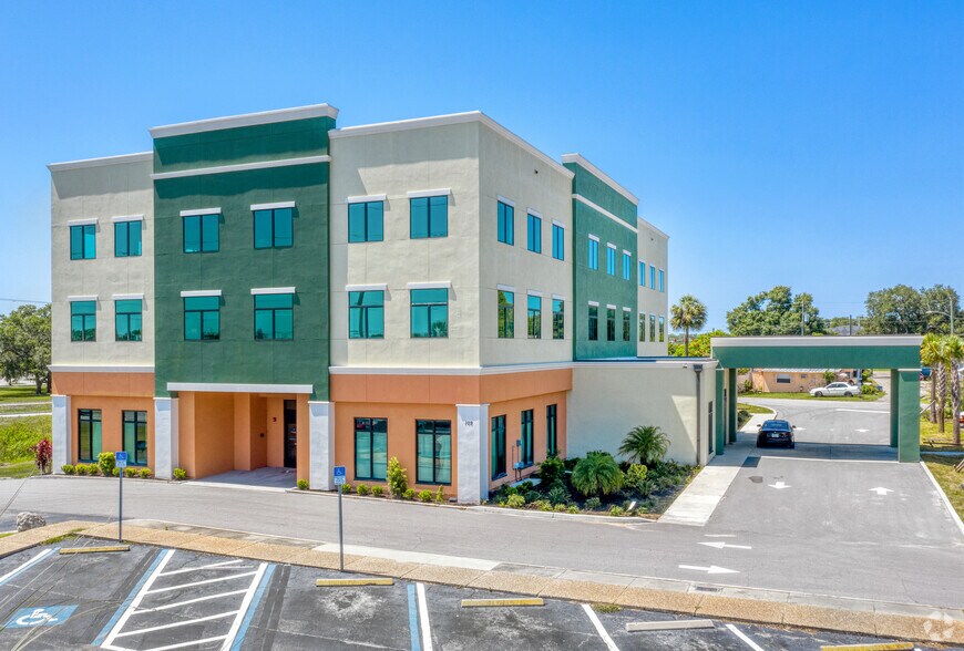 Primary Photo Of 109 44th Ave E, Bradenton Medical For Lease