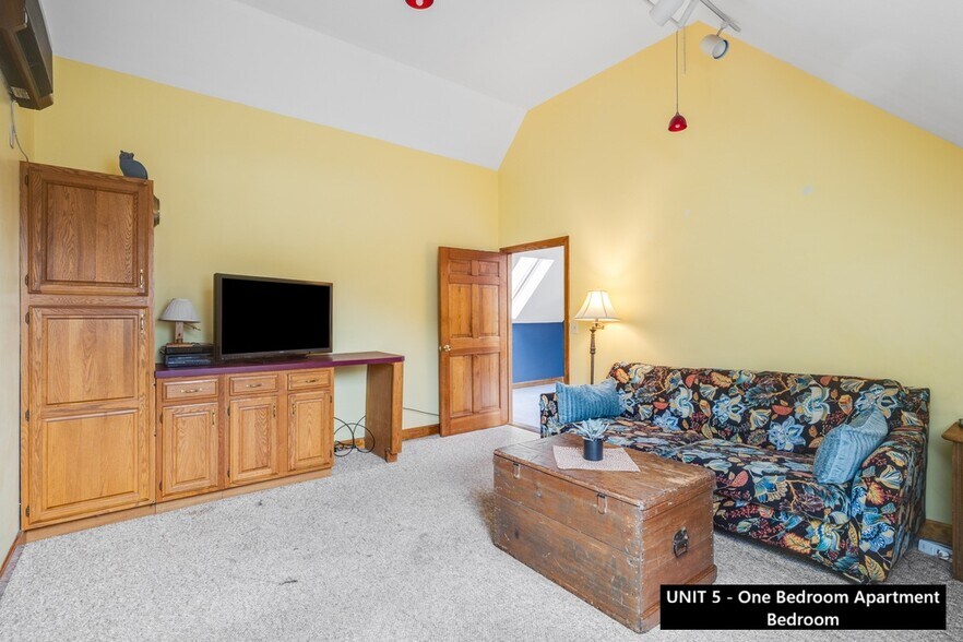 More Photos Of 343 Main St, Sandown Office For Sale