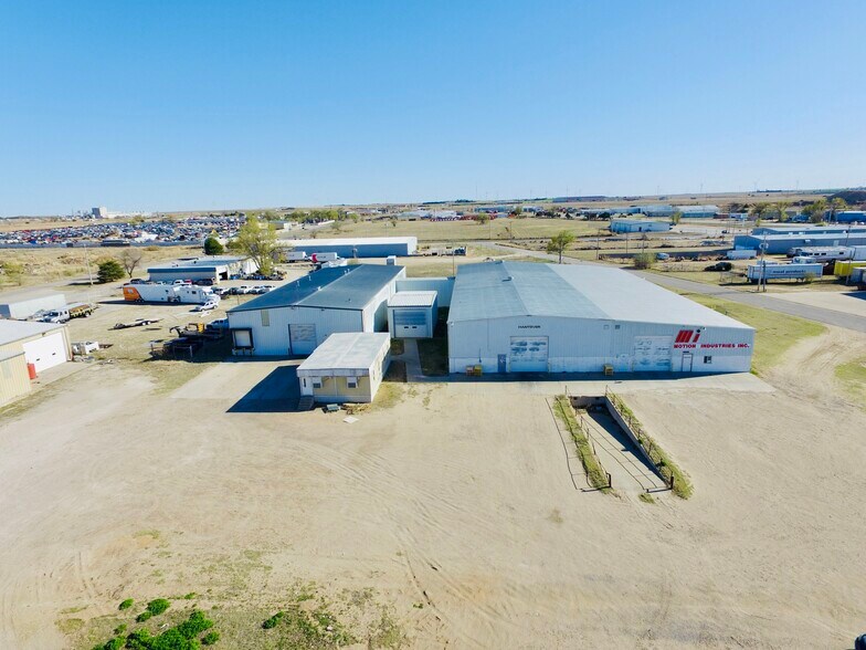 Primary Photo Of 1302 Rath Ave, Dodge City Distribution For Sale