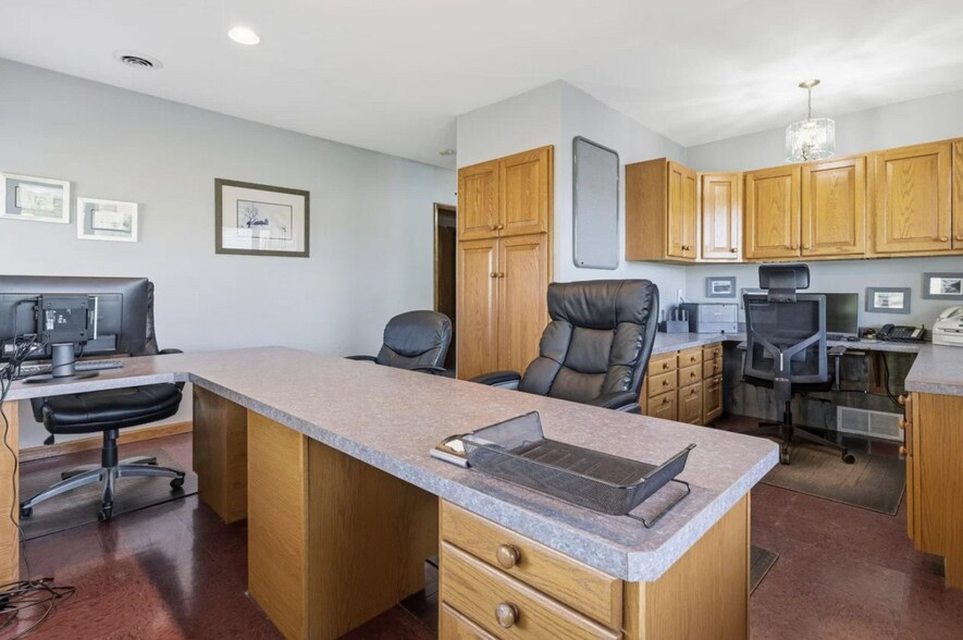 More Photos Of 5962 New York 812, Ogdensburg Medical For Sale