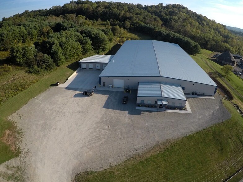 More Photos Of 1690 Greene St, Marietta Warehouse For Lease