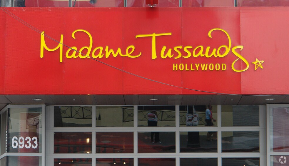 More Photos Of 6933 Hollywood Blvd, Los Angeles Freestanding For Lease