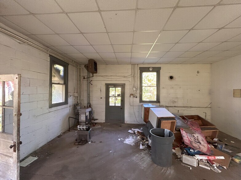 More Photos Of 1107 Route 47, Dennisville General Retail For Sale