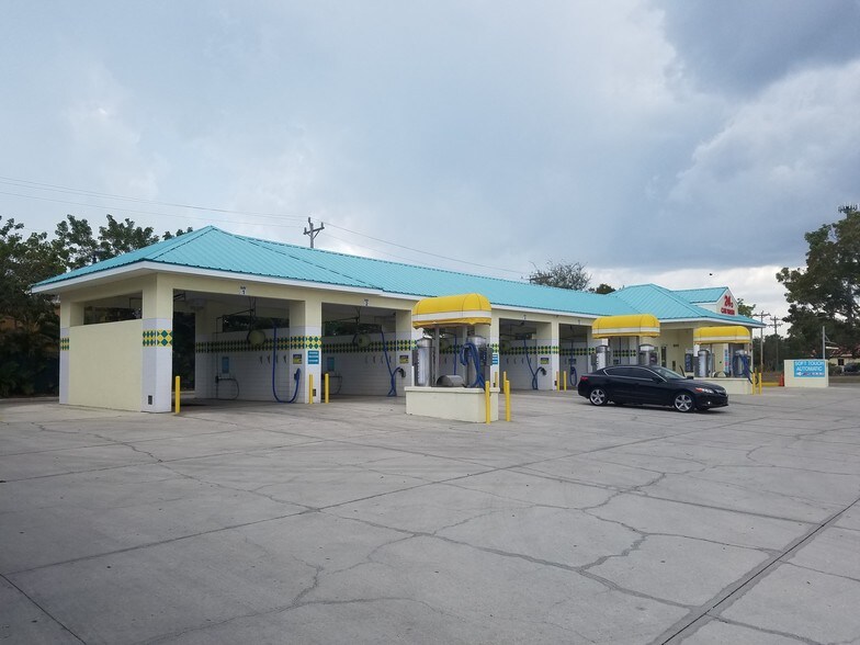 More Photos Of 4628 Chiquita Blvd S, Cape Coral Carwash For Sale