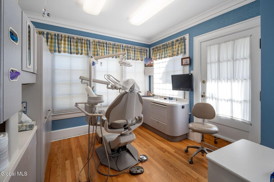 More Photos Of 1214 Union St, Schenectady Medical For Sale