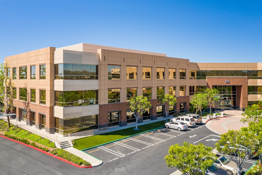 More Photos Of 675 Placentia Ave, Brea Office For Lease
