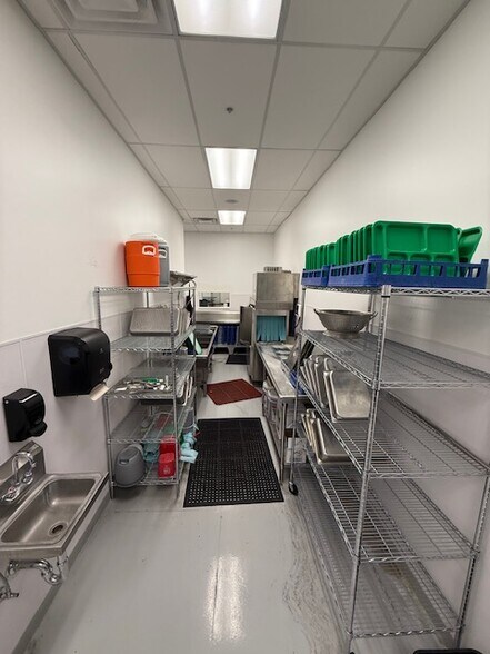 More Photos Of 2121 N University Pky, Provo Freestanding For Sale