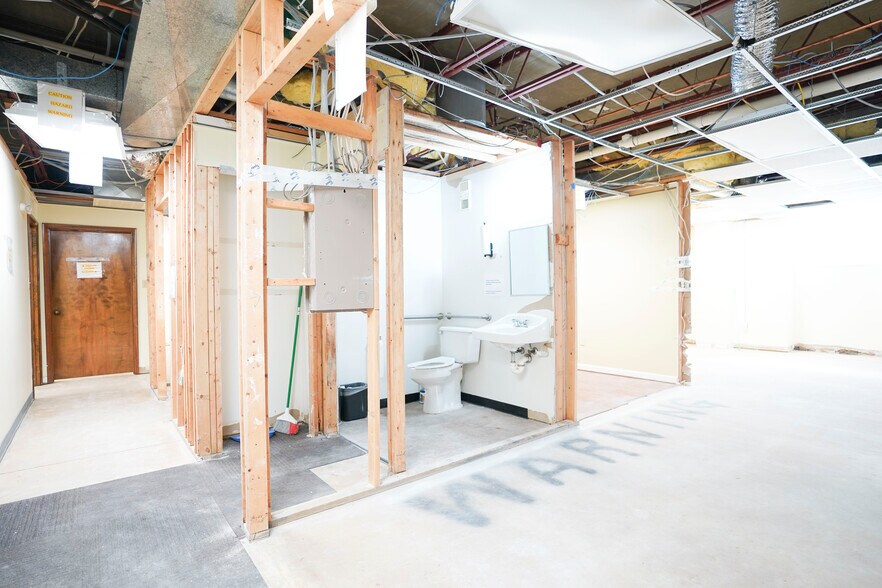 More Photos Of 102 Elden St, Herndon Medical For Sale