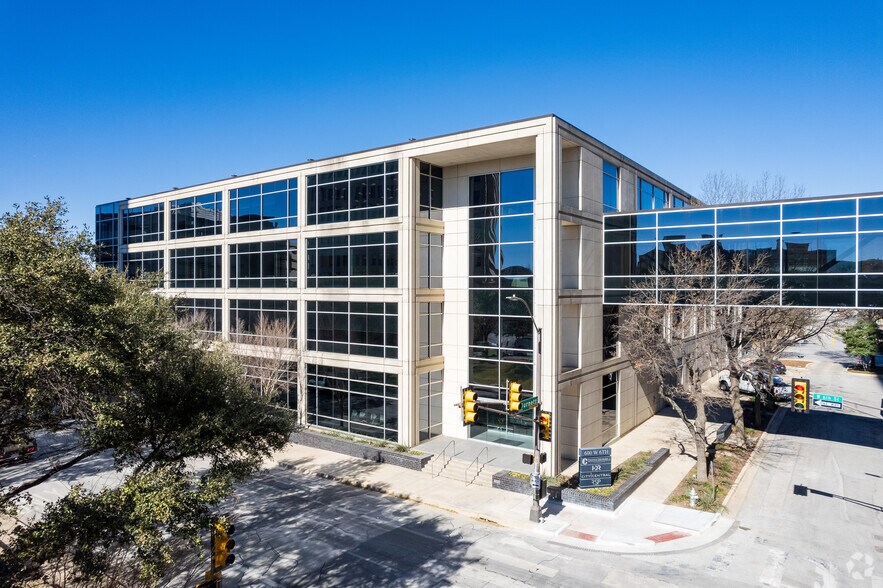 Primary Photo Of 600 W 6th St, Fort Worth Office For Lease