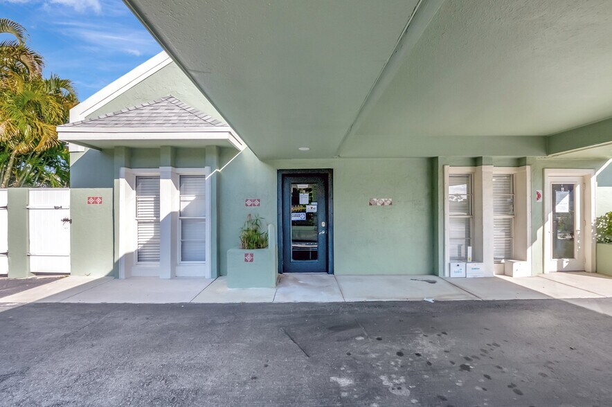 More Photos Of 13455 S Military Trl, Delray Beach Medical For Lease