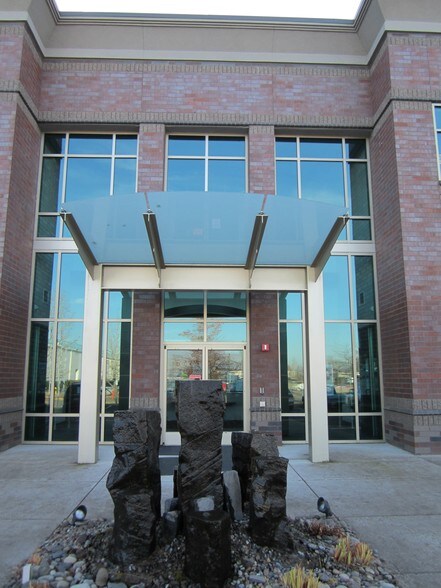 Primary Photo Of 550 Hawthorne Ave SE, Salem Office For Lease