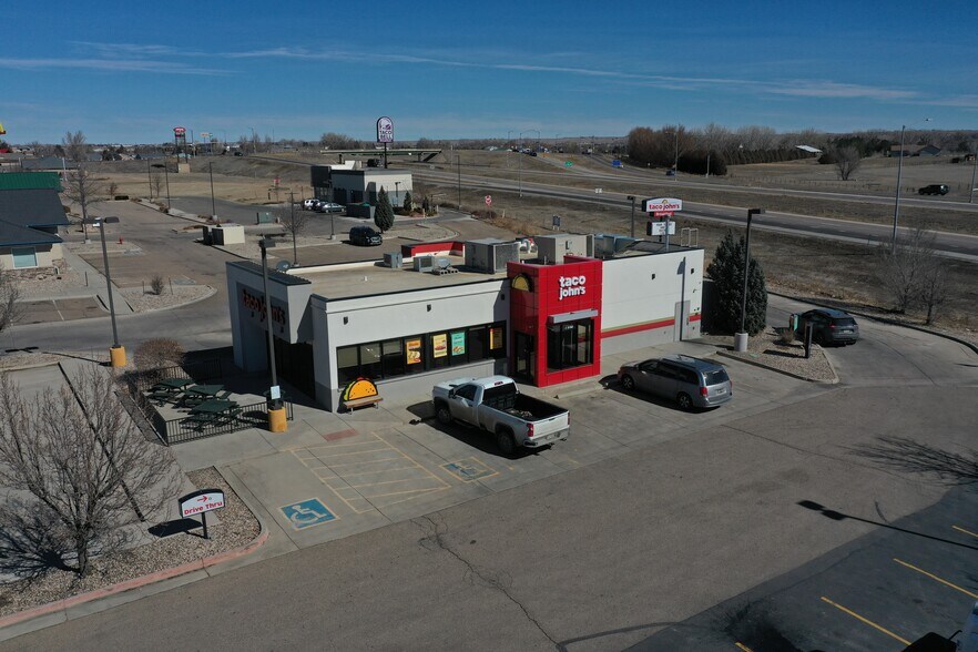 More Photos Of 7910 6th St, Wellington Fast Food For Lease