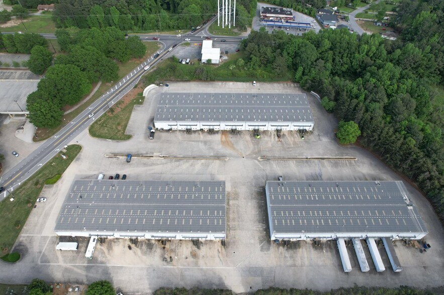 More Photos Of 963 N Burnt Hickory Rd, Douglasville Unknown For Lease