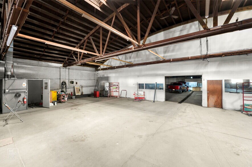 More Photos Of 1123 W Catalpa Ave, Chicago Industrial For Lease