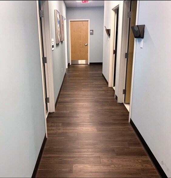 More Photos Of 1485 Jesse Jewell Pky, Gainesville Medical For Lease