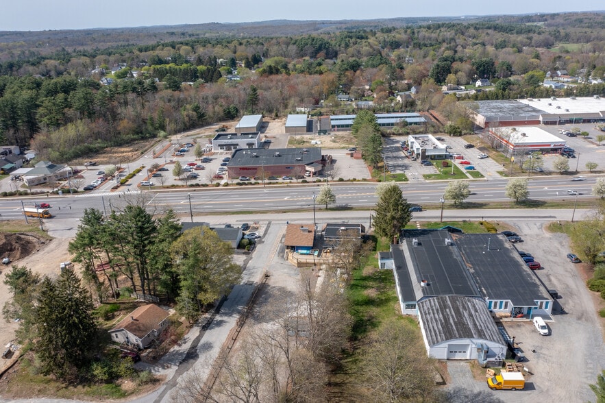 More Photos Of 17 S Main St, Brooklyn Freestanding For Sale