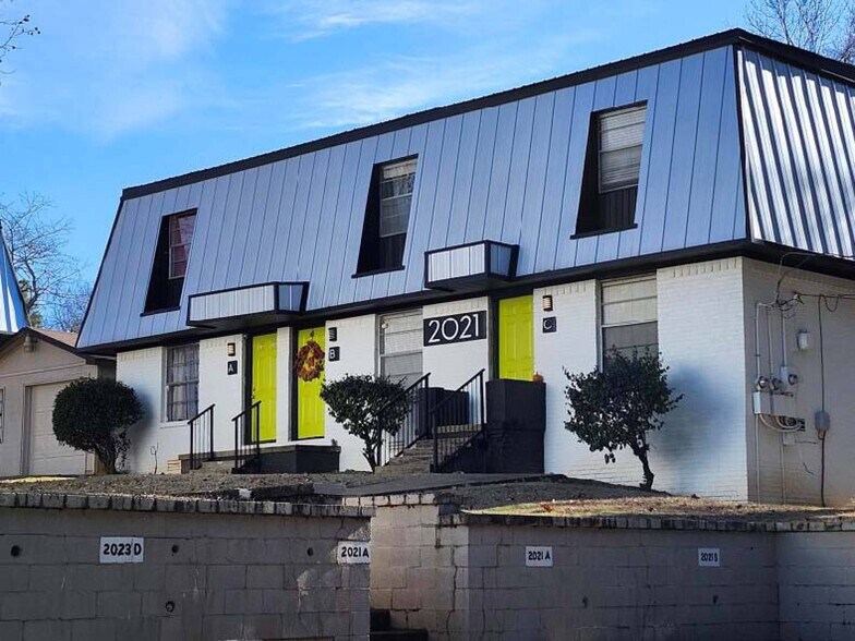 Primary Photo Of Main St, Benton Specialty For Sale