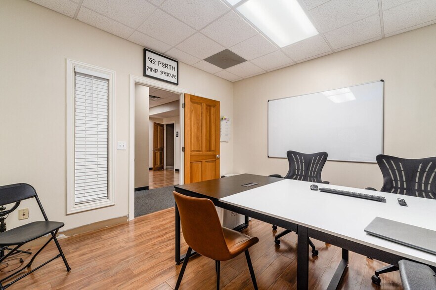 More Photos Of 440 Beecher Rd, Columbus Medical For Lease