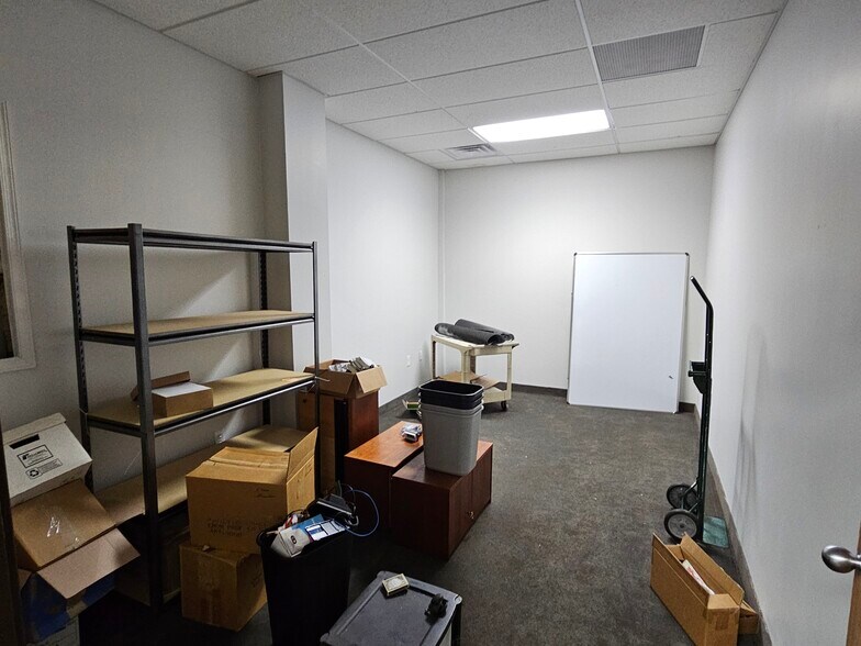 More Photos Of 7950-7994 N Lilley Rd, Canton Light Distribution For Sale